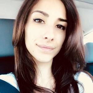 Meet your Posher, Stephanie